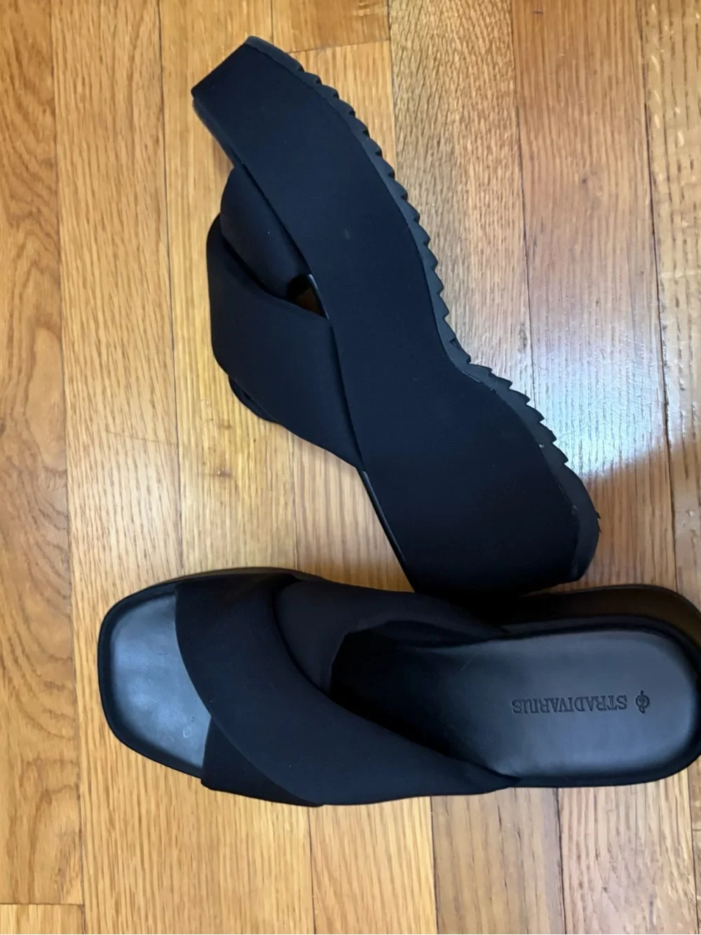 Stradivarius black platform sandals